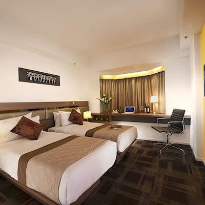 Travelodge Kowloon Hotel 3*