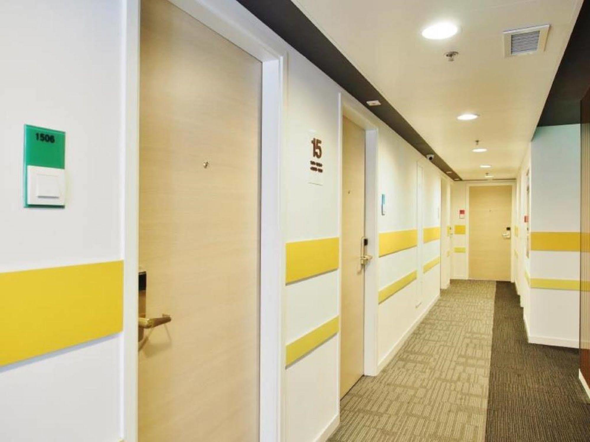 Hotel Travelodge Kowloon 3*